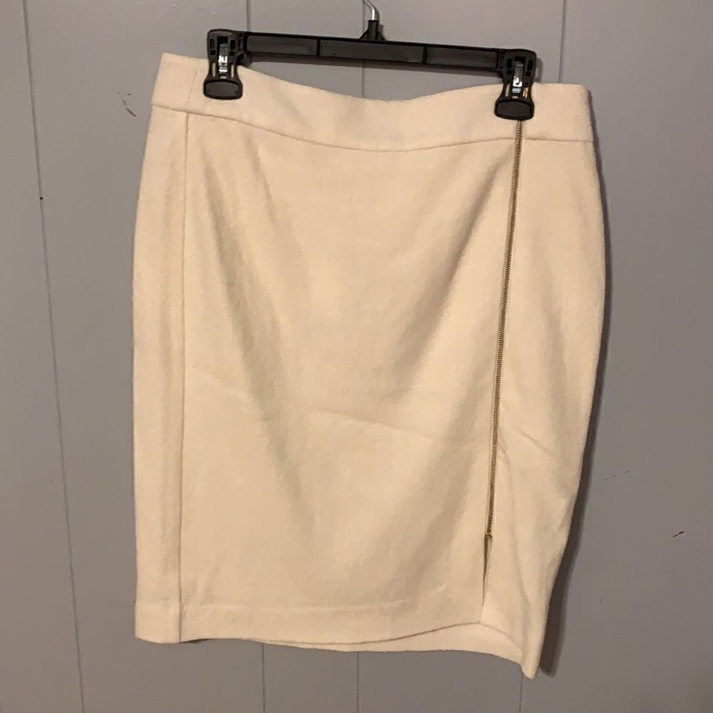 NWT Banana Republic Cream Zippered Skirt Size 8